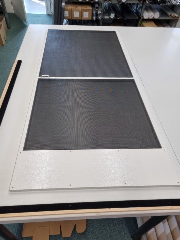 Hordeur met zwart Petscreen