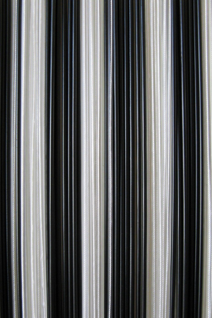 Anoniem kolf mineraal Sunarts model 569 Palermo transparant / zwart afm 90 x 210 cm -  Draadgordijn - Horrenbouw.nl